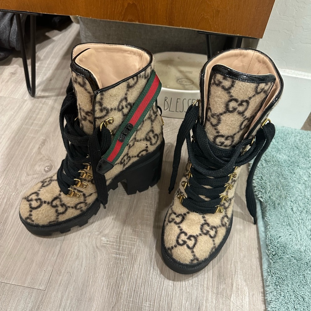 Brown gucci combat boots size 37